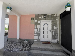 Hostel Raft Neretva